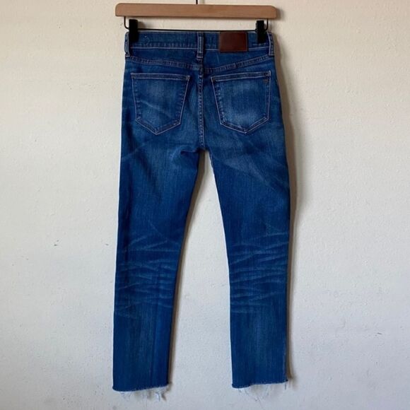 Madewell Alley Straight Mid Rise Raw Hem Jeans - Picture 9 of 13